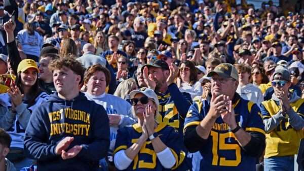 WVU Football fans clapping